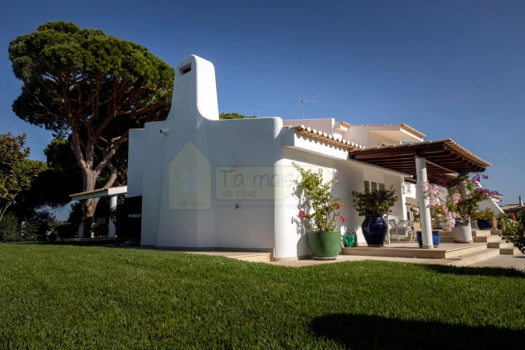 Moradia T5 para Venda em Albufeira e Olhos de Água Foto 10