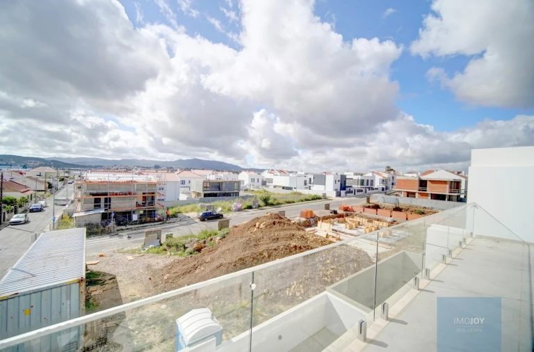 Moradia T4 para Venda em São Domingos de Rana Foto 31