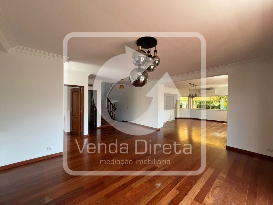 Moradia T4 para Venda em Cascais e Estoril Foto 16