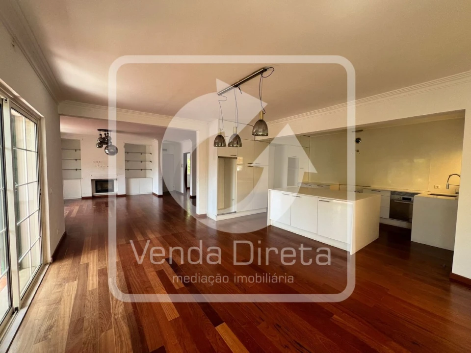 Moradia T4 para Venda em Cascais e Estoril Foto 17