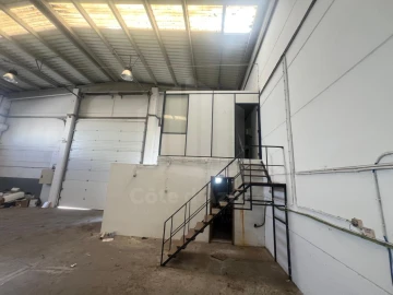Armazém para Venda em Quinta do Anjo