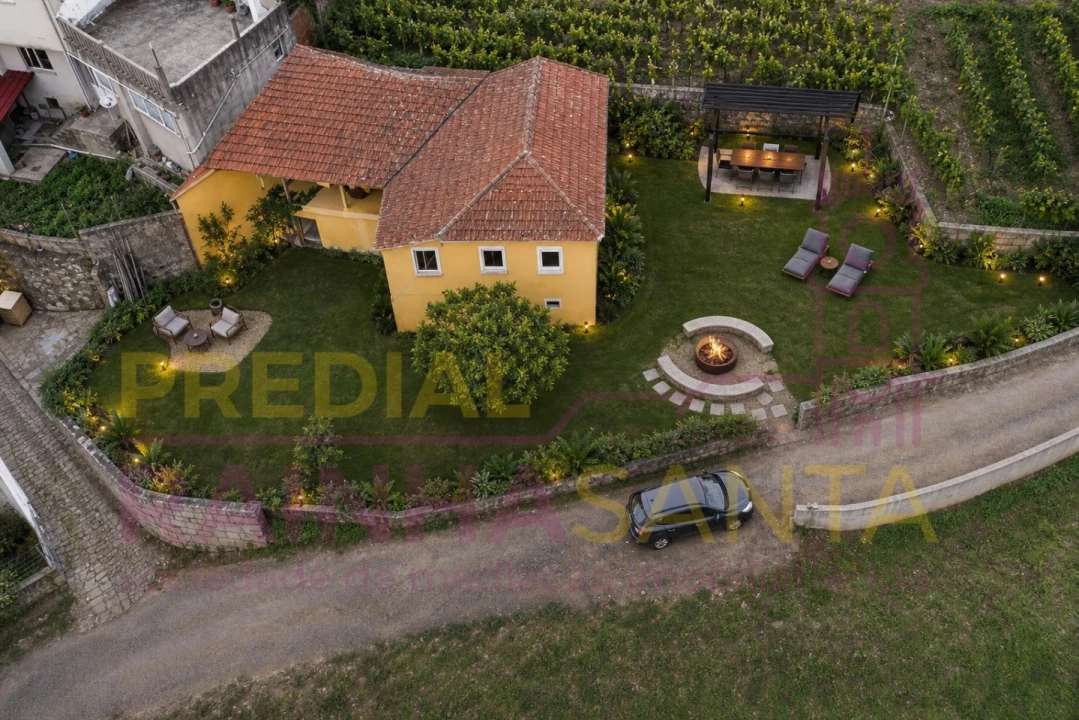 Moradia T2 para Venda em Arrifana Foto 1
