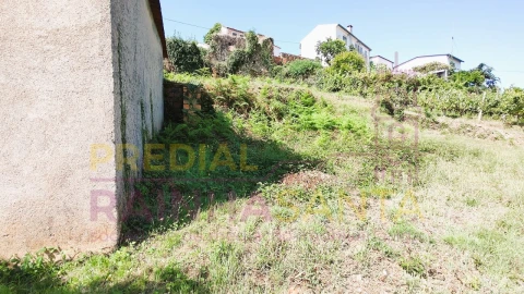 Moradia T2 para Venda em Arrifana