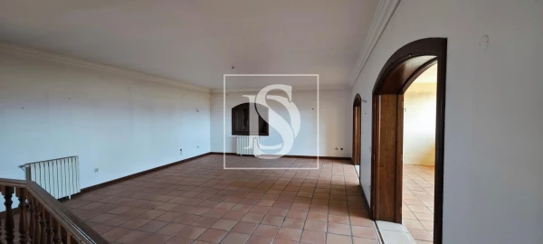 Moradia T5 para Venda em Sangalhos