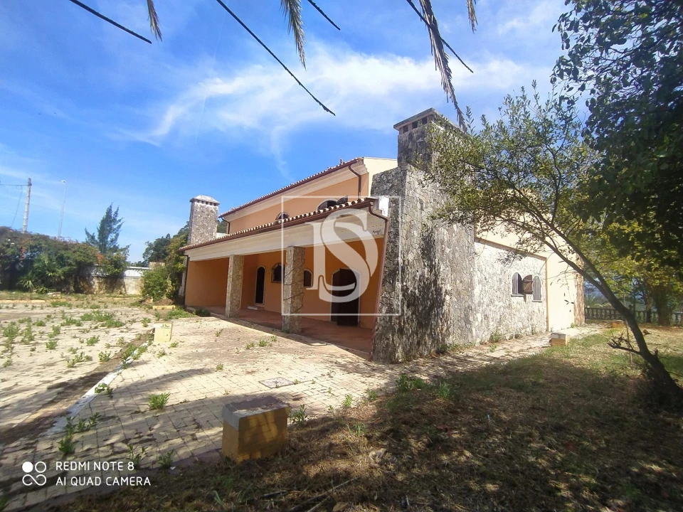 Moradia T5 para Venda em Sangalhos Foto 18