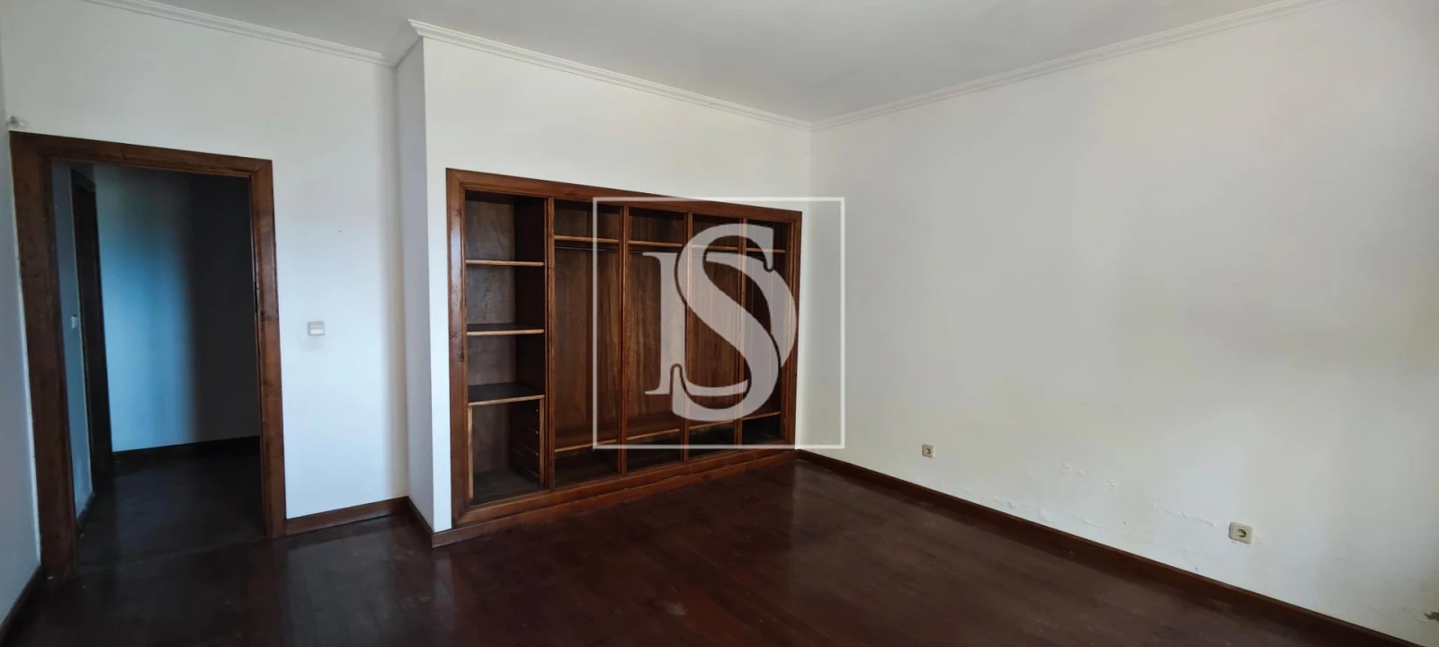 Moradia T5 para Venda em Sangalhos Foto 12