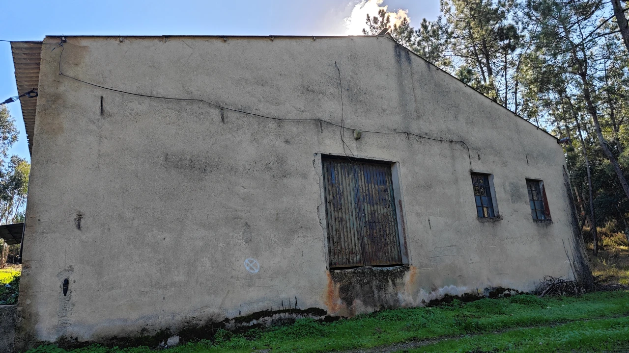 Armazém para Venda em Vilarinho do Bairro Foto 2