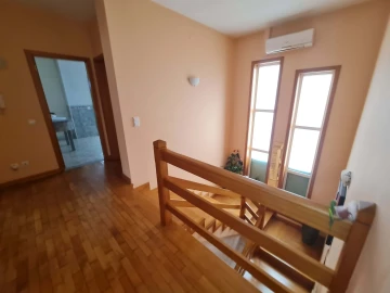 Moradia T6 para Venda em Rio Mau e Arcos