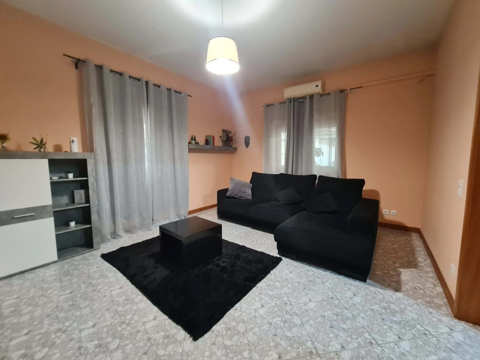 Moradia T6 para Venda em Rio Mau e Arcos Foto 27