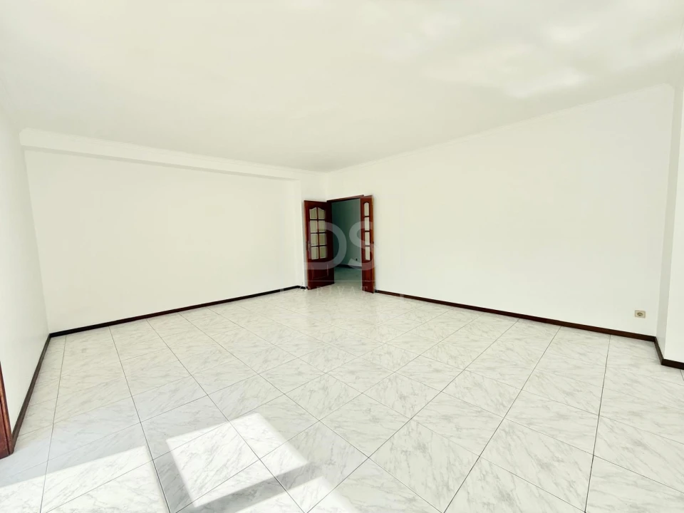 Apartamento T3 para Venda em Póvoa de Varzim, Beiriz e Argivai Foto 3