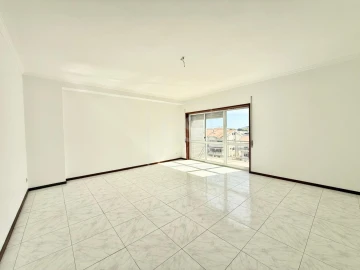 Apartamento T3 para Venda em Póvoa de Varzim, Beiriz e Argivai