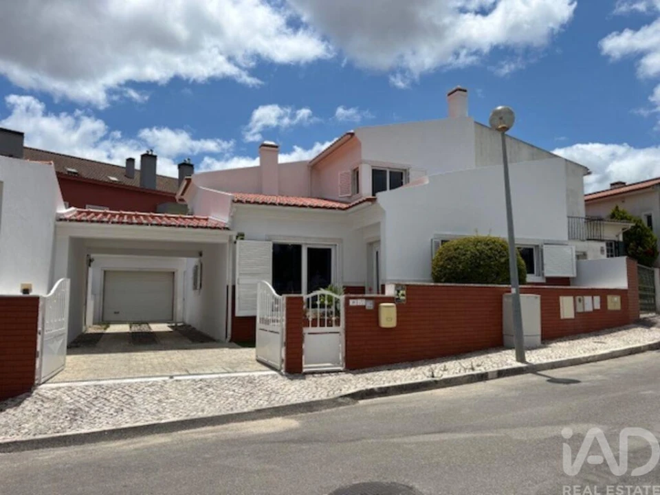 Moradia T3 para Arrendamento em Vila Franca de Xira Foto 1