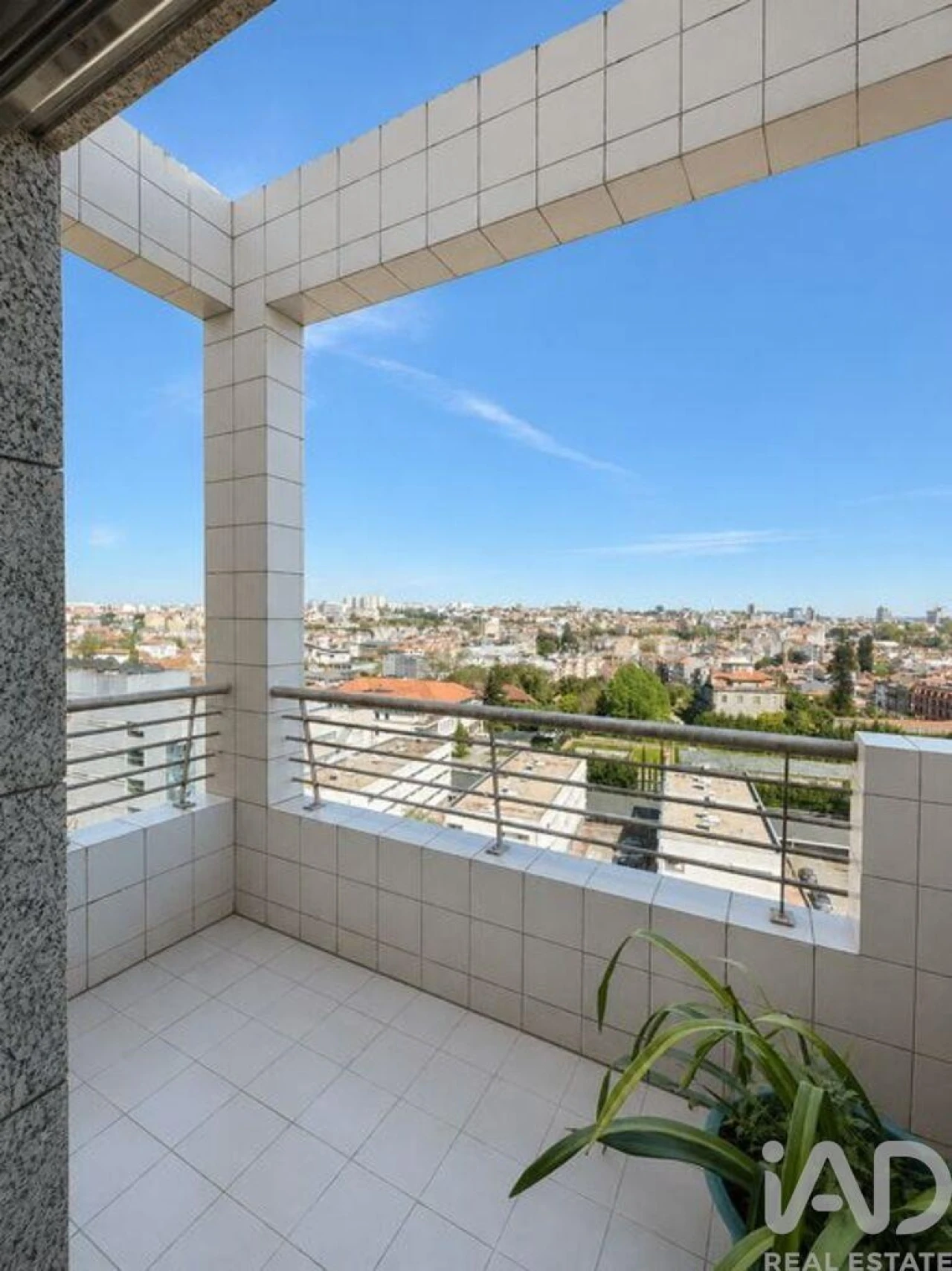 Apartamento T1 para Venda em Lordelo do Ouro e Massarelos Foto 1