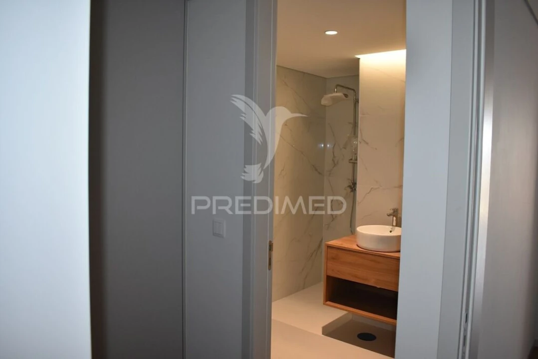Apartamento T2 para Venda em Mafamude e Vilar do Paraíso Foto 12