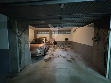 Apartamento T3 para Venda em Ferreiros e Gondizalves