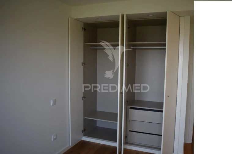 Apartamento T1 para Venda em Mafamude e Vilar do Paraíso Foto 5