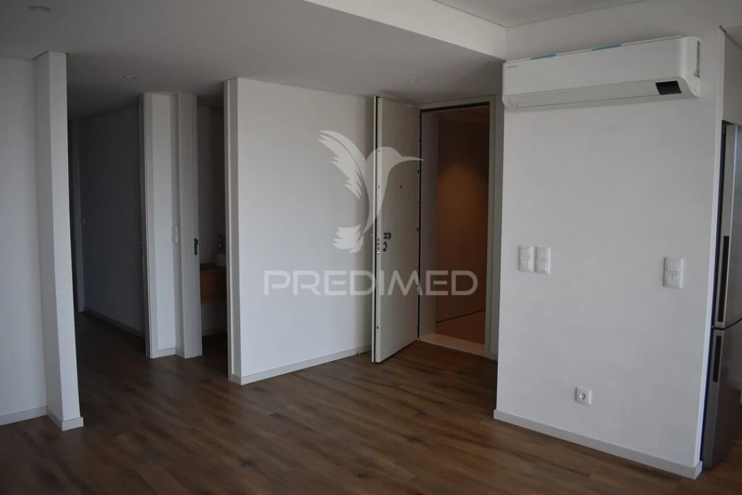 Apartamento T2 para Venda em Mafamude e Vilar do Paraíso Foto 7
