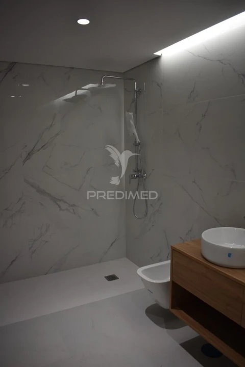 Apartamento T2 para Venda em Mafamude e Vilar do Paraíso