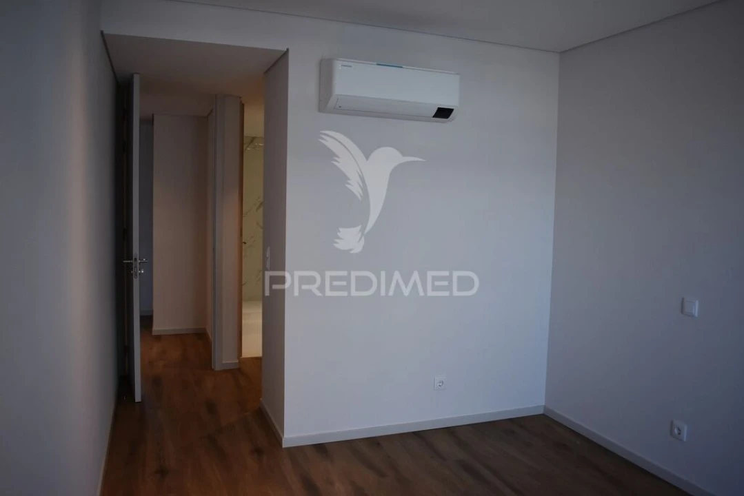 Apartamento T2 para Venda em Mafamude e Vilar do Paraíso Foto 18