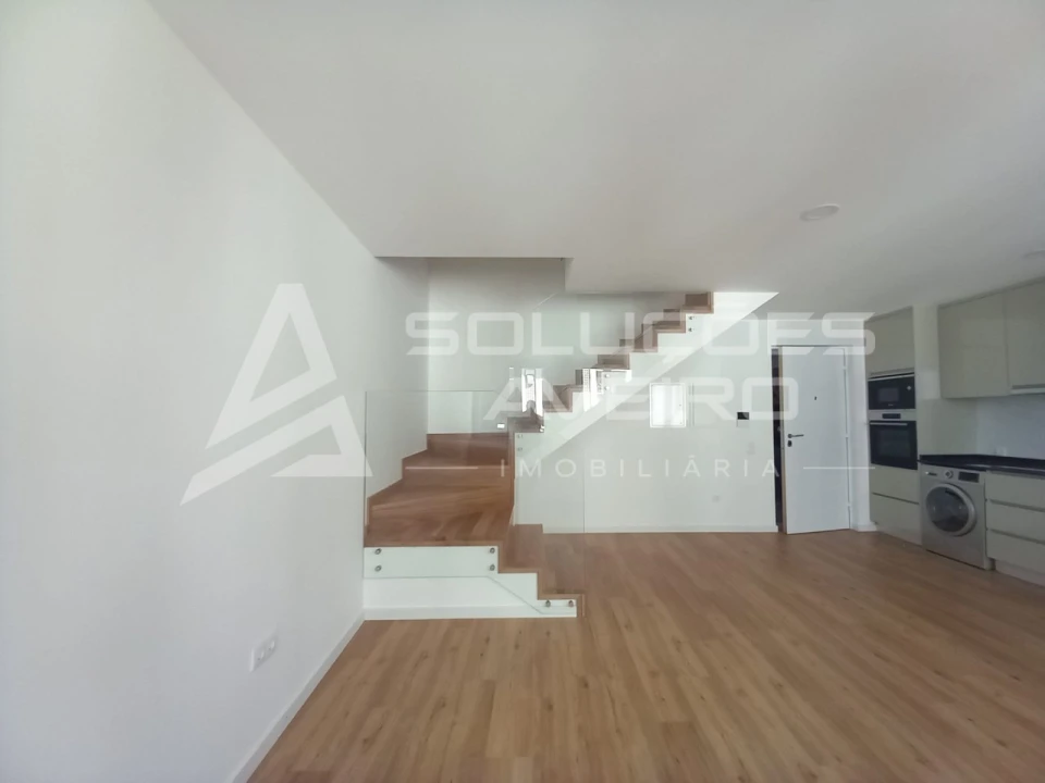Apartamento T2 para Venda em Glória e Vera Cruz Foto 1