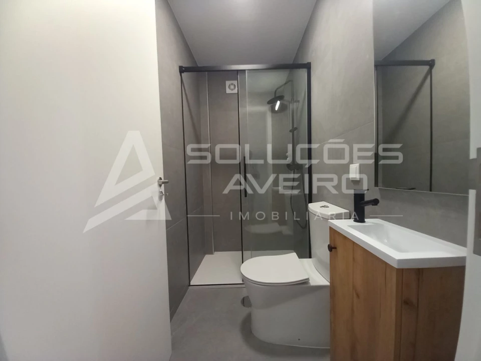 Apartamento T2 para Venda em Glória e Vera Cruz Foto 7
