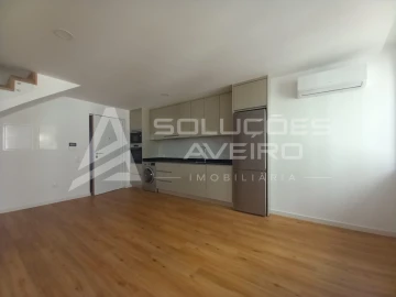 Apartamento T2 para Venda em Glória e Vera Cruz