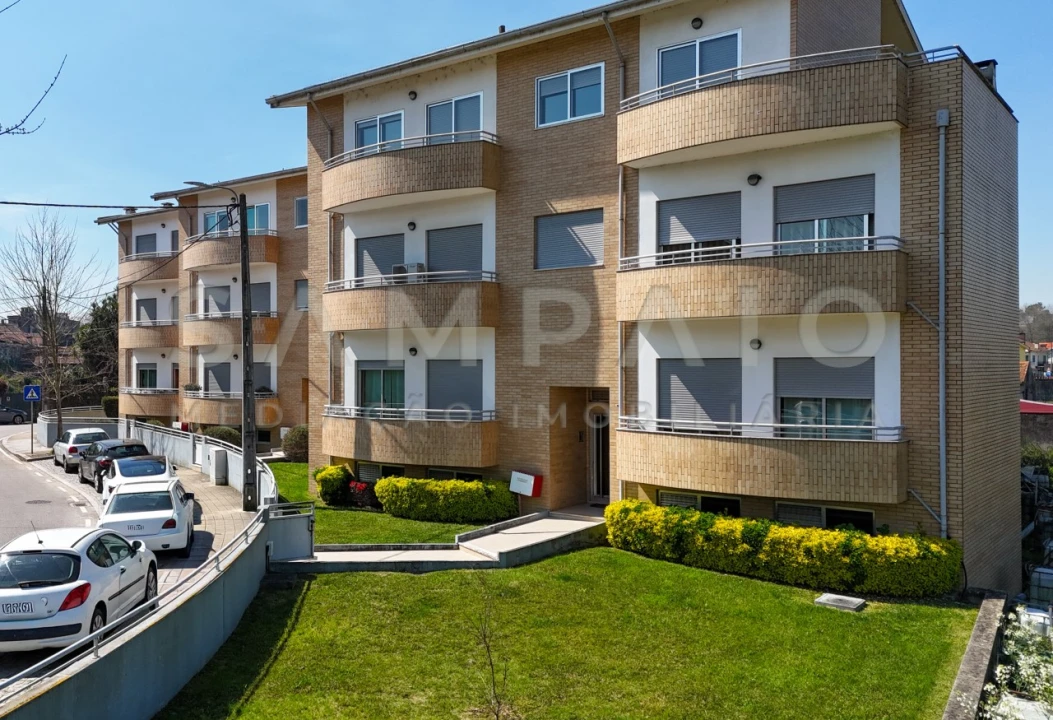Apartamento T3 para Venda em Fânzeres e São Pedro da Cova Foto 1