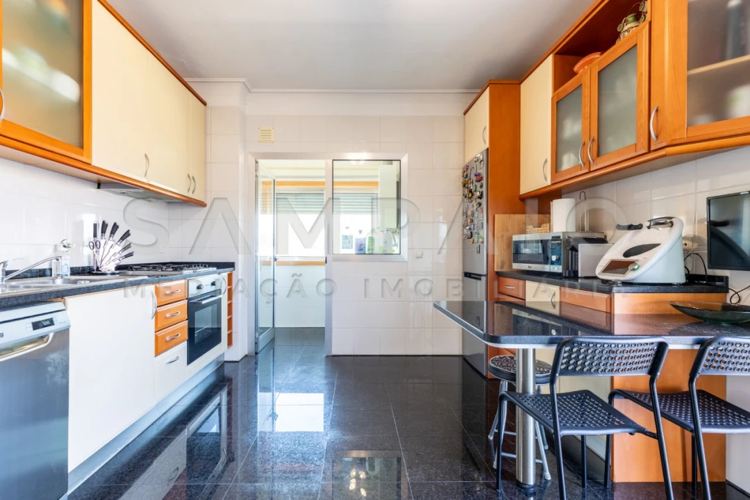 Apartamento T3 para Venda em Fânzeres e São Pedro da Cova Foto 4