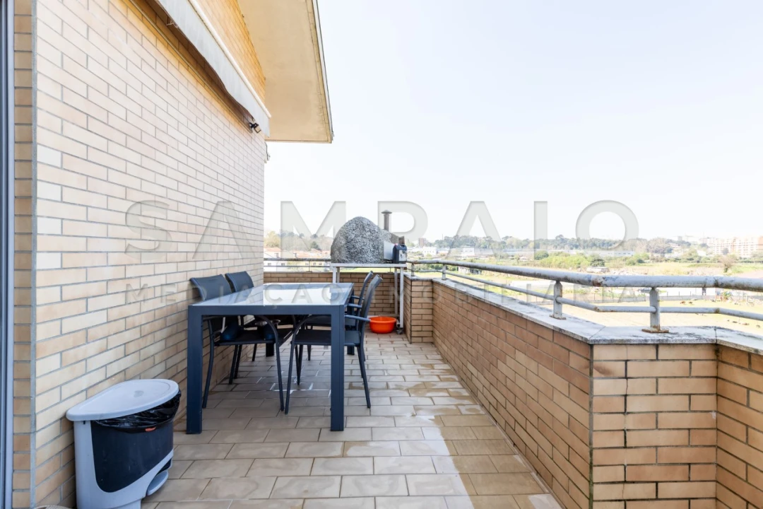 Apartamento T3 para Venda em Fânzeres e São Pedro da Cova Foto 7