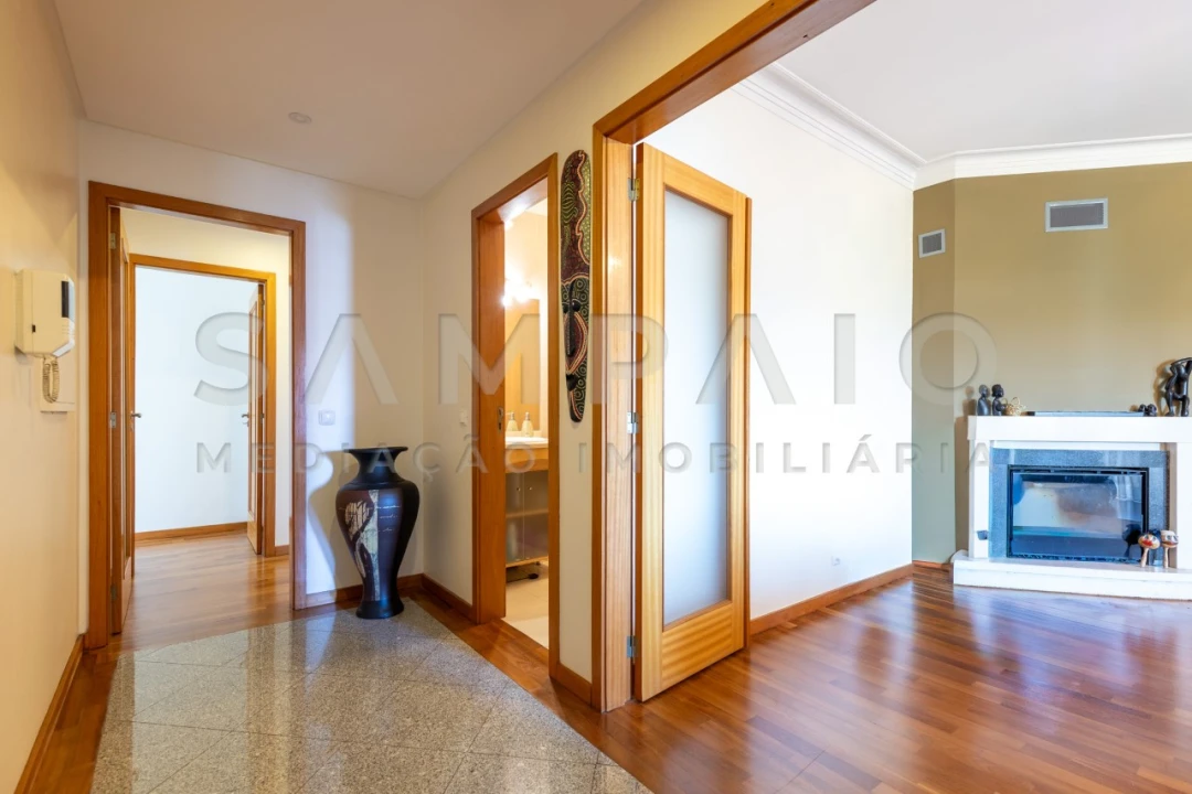 Apartamento T3 para Venda em Fânzeres e São Pedro da Cova Foto 10