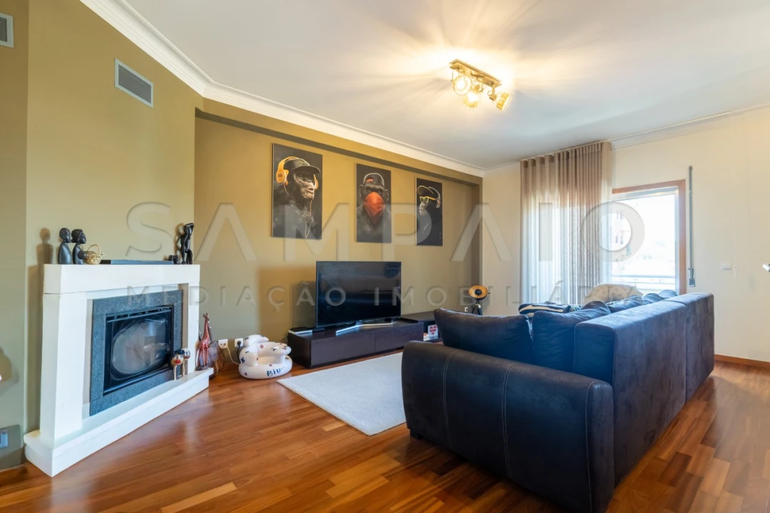 Apartamento T3 para Venda em Fânzeres e São Pedro da Cova Foto 11