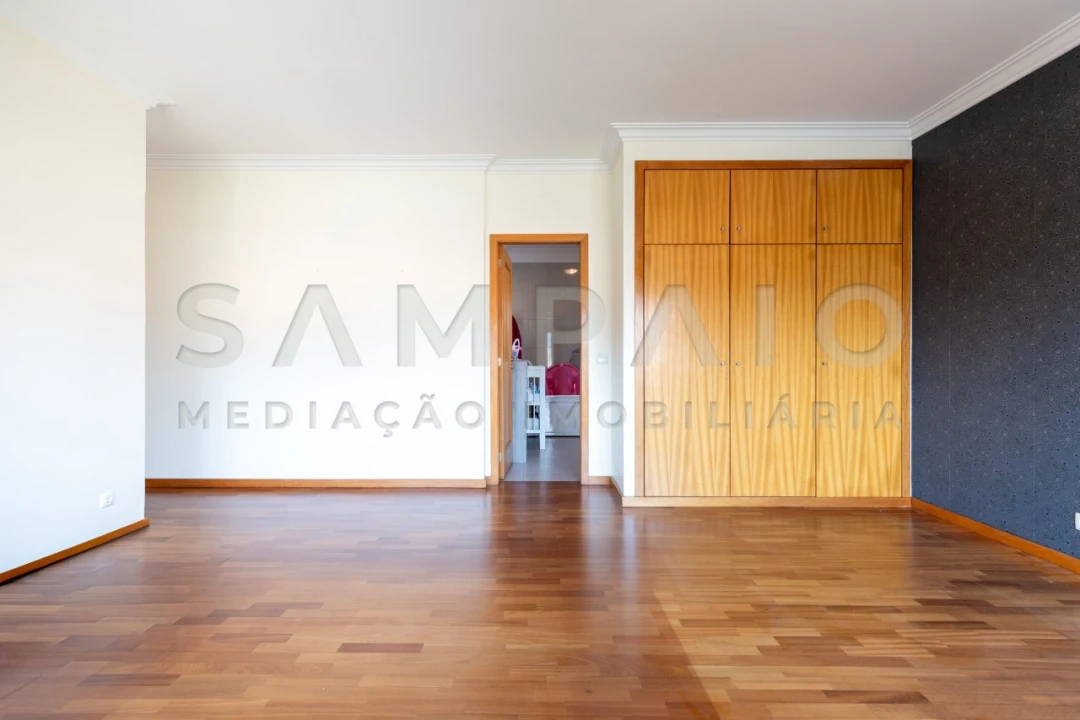 Apartamento T3 para Venda em Fânzeres e São Pedro da Cova Foto 19