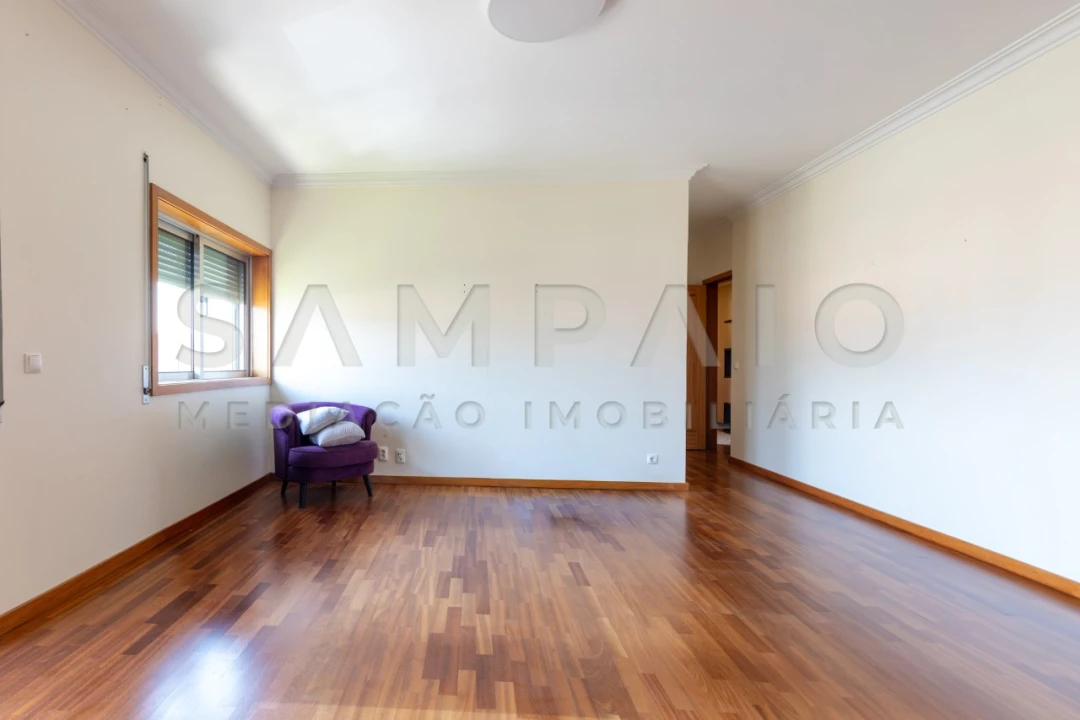 Apartamento T3 para Venda em Fânzeres e São Pedro da Cova Foto 21