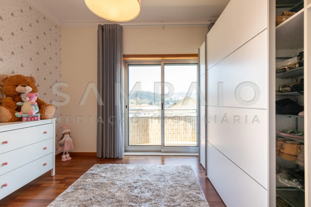 Apartamento T3 para Venda em Fânzeres e São Pedro da Cova Foto 23