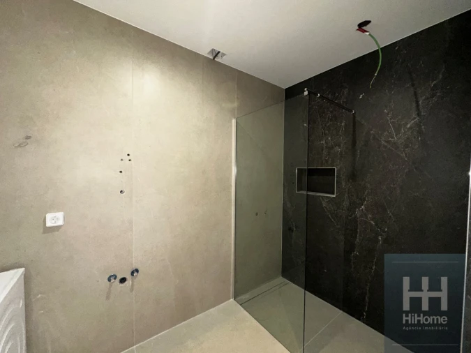 Apartamento para Venda em Machico Foto 13
