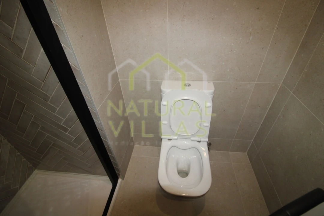 Apartamento T1 para Venda em Quarteira Foto 10