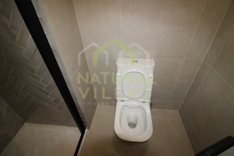 Apartamento T1 para Venda em Quarteira Foto 10