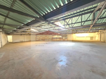 Armazém para Venda em Silvalde