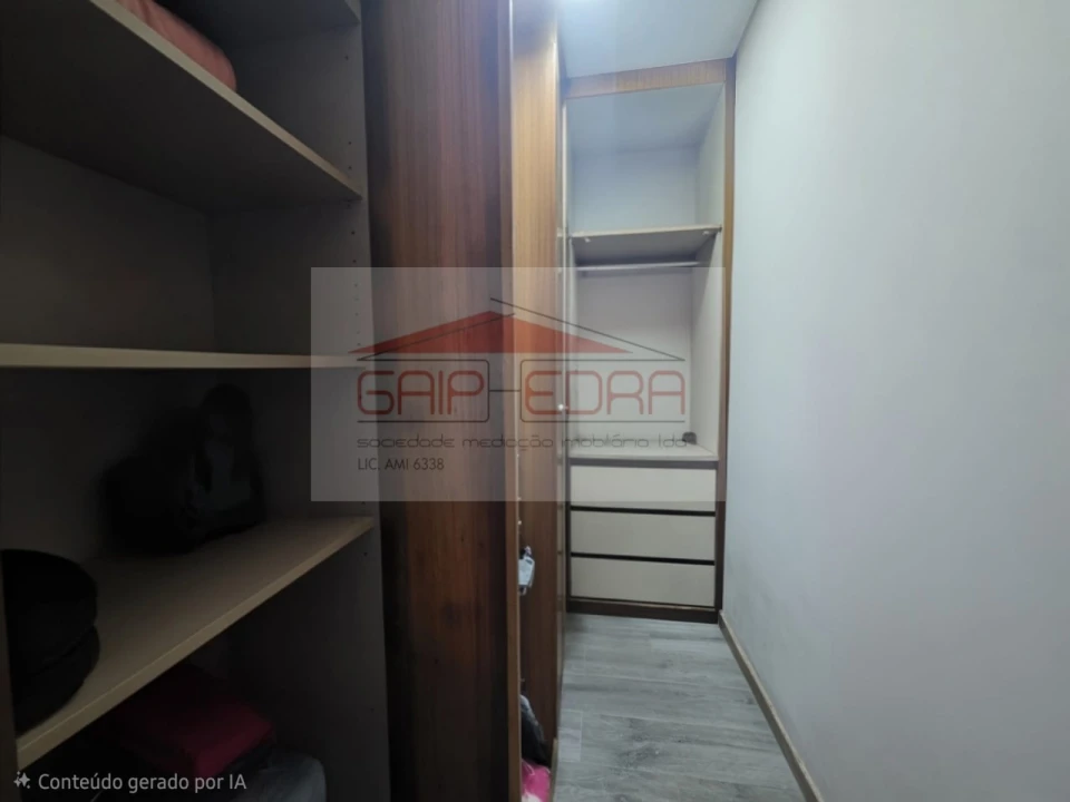 Moradia para Venda em Airães Foto 32