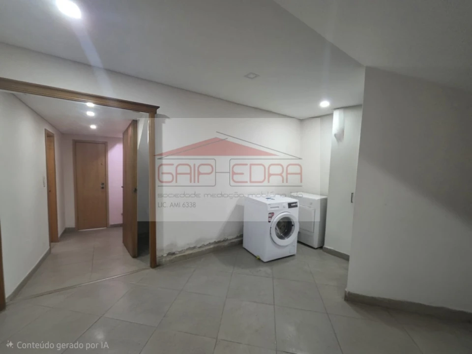 Moradia para Venda em Airães Foto 41
