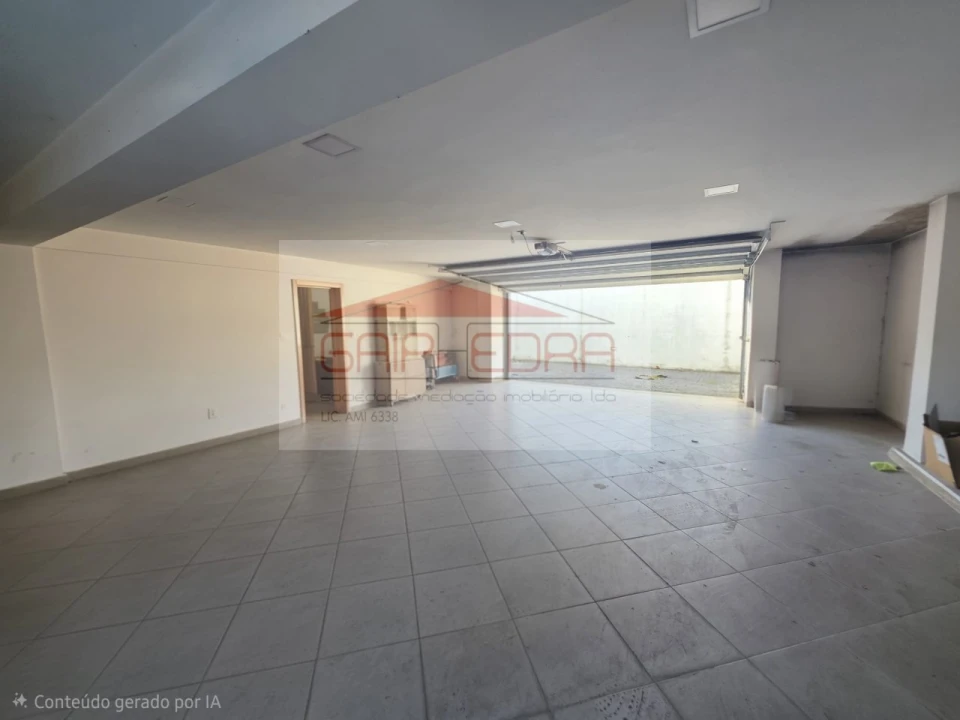 Moradia para Venda em Airães Foto 17