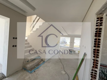 Moradia T4 para Venda em Azeitão (São Lourenço e São Simão)