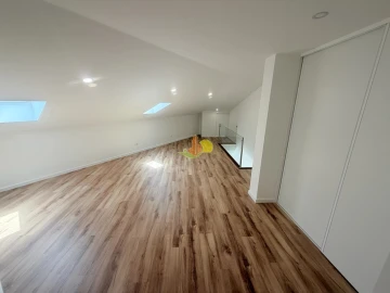 Apartamento T4 para Venda em Tavarede