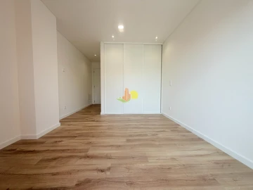 Apartamento T4 para Venda em Tavarede