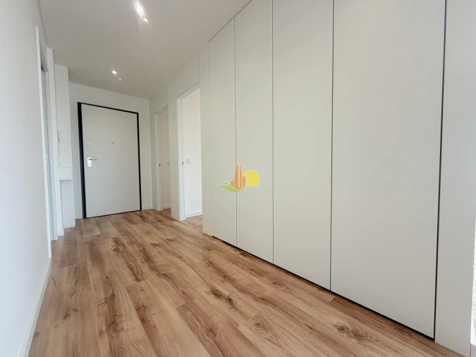 Apartamento T4 para Venda em Tavarede Foto 11