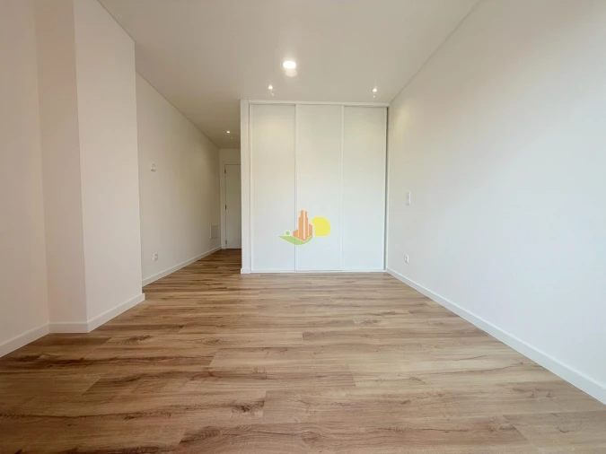 Apartamento T4 para Venda em Tavarede Foto 23
