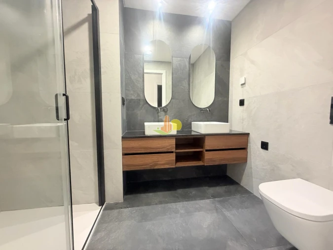 Apartamento T4 para Venda em Tavarede Foto 28