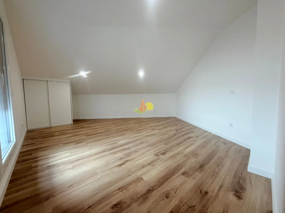 Apartamento T4 para Venda em Tavarede Foto 38