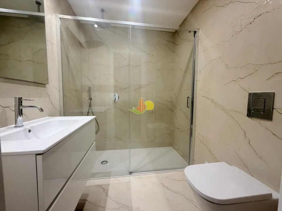 Apartamento T1 para Venda em Buarcos Foto 16