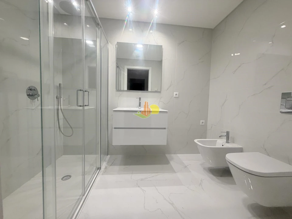 Apartamento T3 para Venda em Buarcos Foto 23